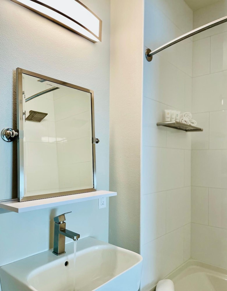 Art House Hotel - photo 32