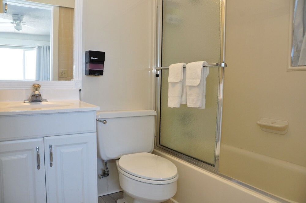 Coral Tides Resort - photo 95