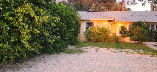 Seagate Cottage — 4-Star Luxury Hotel in Naples, United States