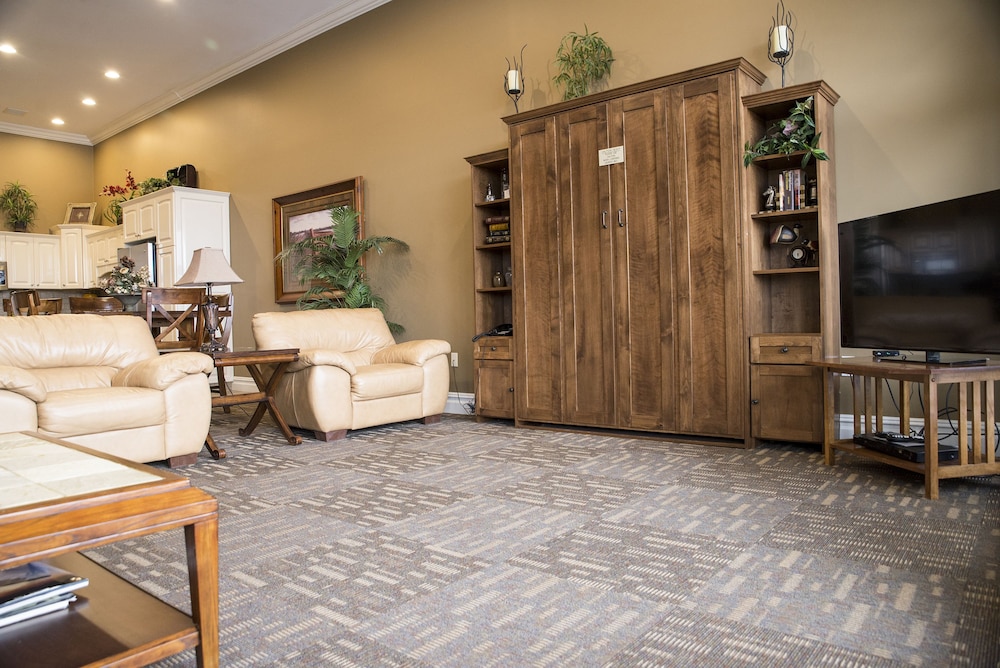 Riverwalk Place Resort & Spa - photo 22