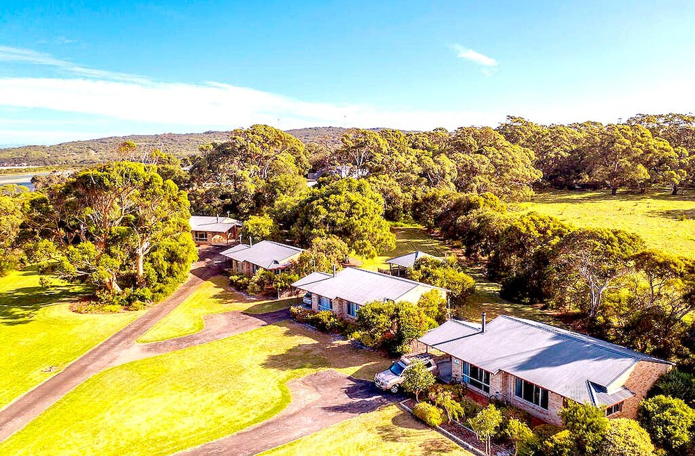 Spring Bay Villas — 4-Star Luxury Hotel in Denmark, Australia