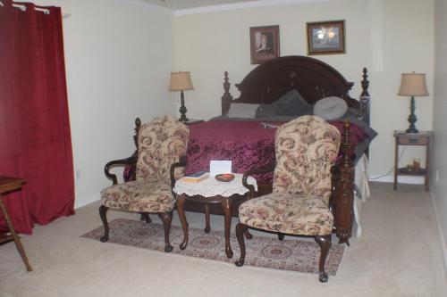 Serenity Hill Bed And Breakfast — 4-Star Luxury Hotel in Brownsville, United States