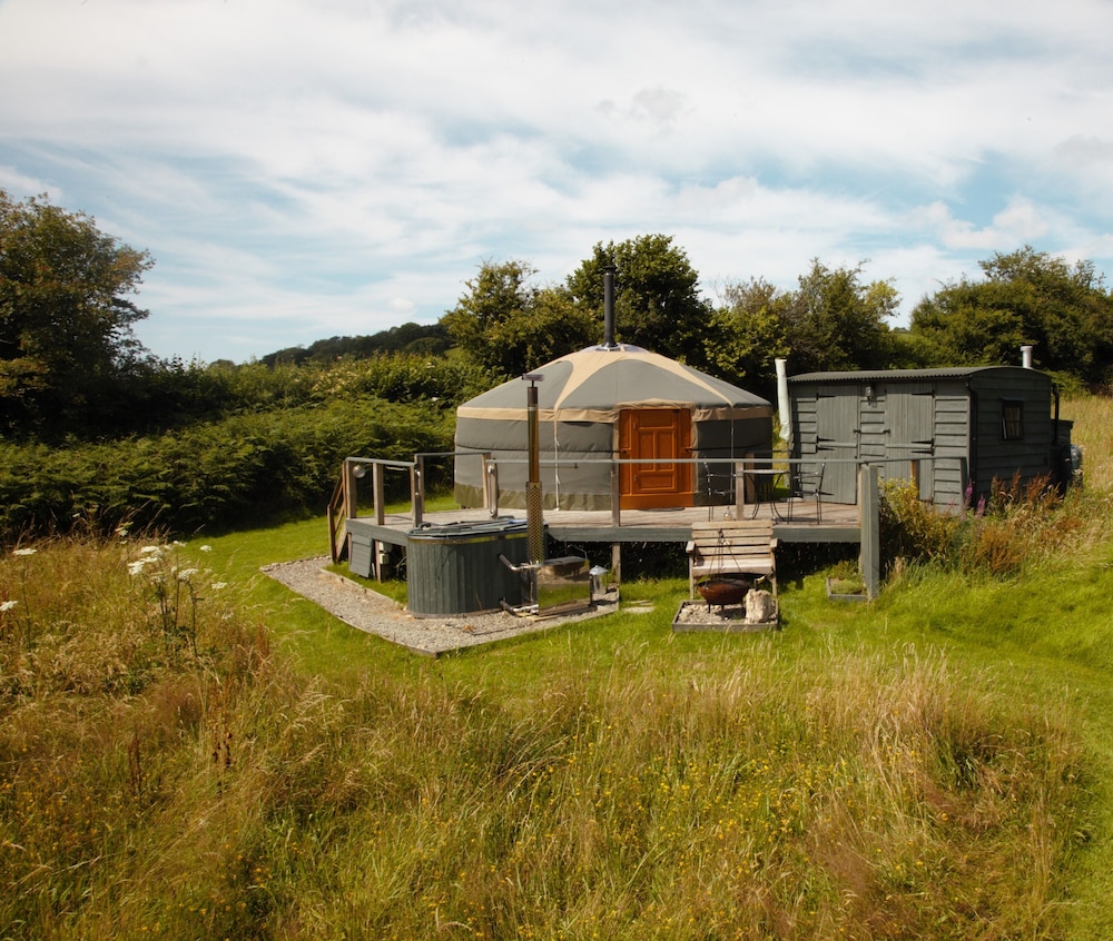 Go Eco Glamping in Lampeter, United Kingdom