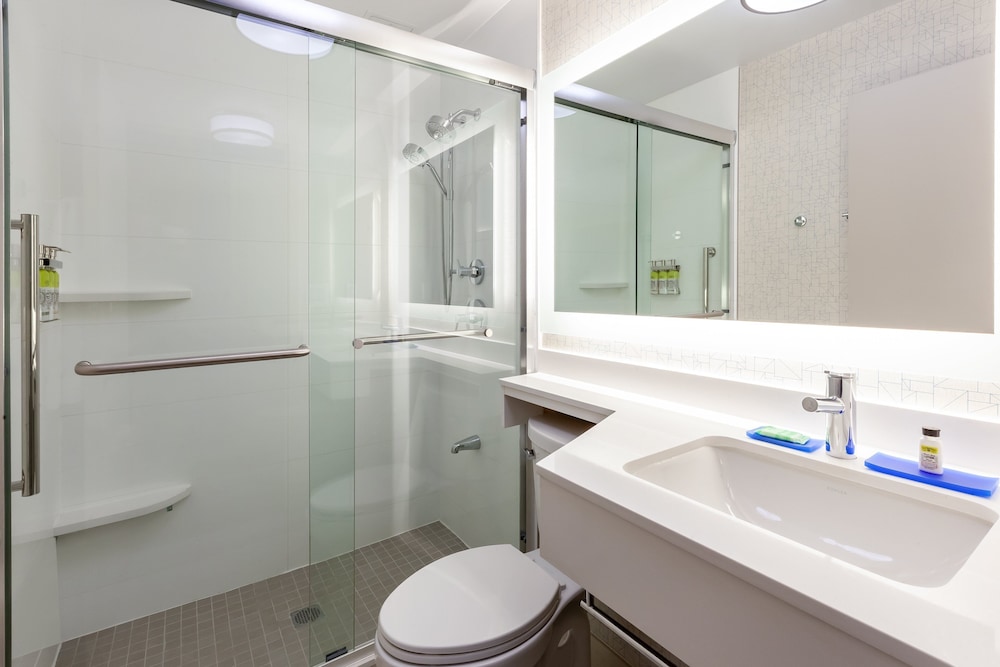 Holiday Inn Express NYC Brooklyn Sunset Park by IHG - photo 18