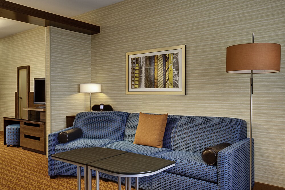 Fairfield Inn & Suites by Marriott Buffalo Amherst University - photo 10