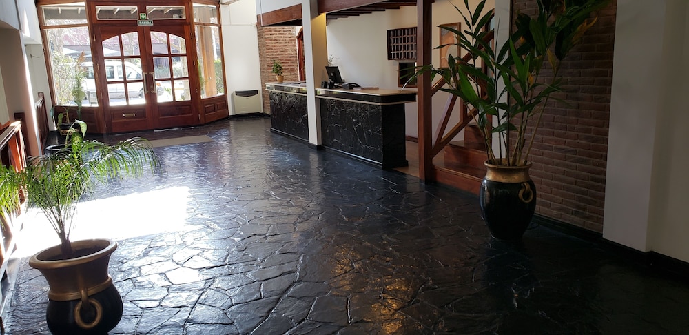 Hotel Andorra in Carilo, Argentina