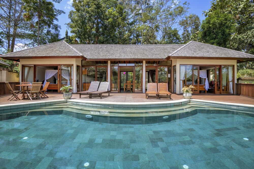 The Grand Bakas Jungle Retreat Villa — 4-Star Luxury Hotel in Bali, Indonesia