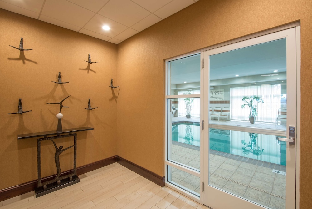 Hampton Inn Kingston - photo 16