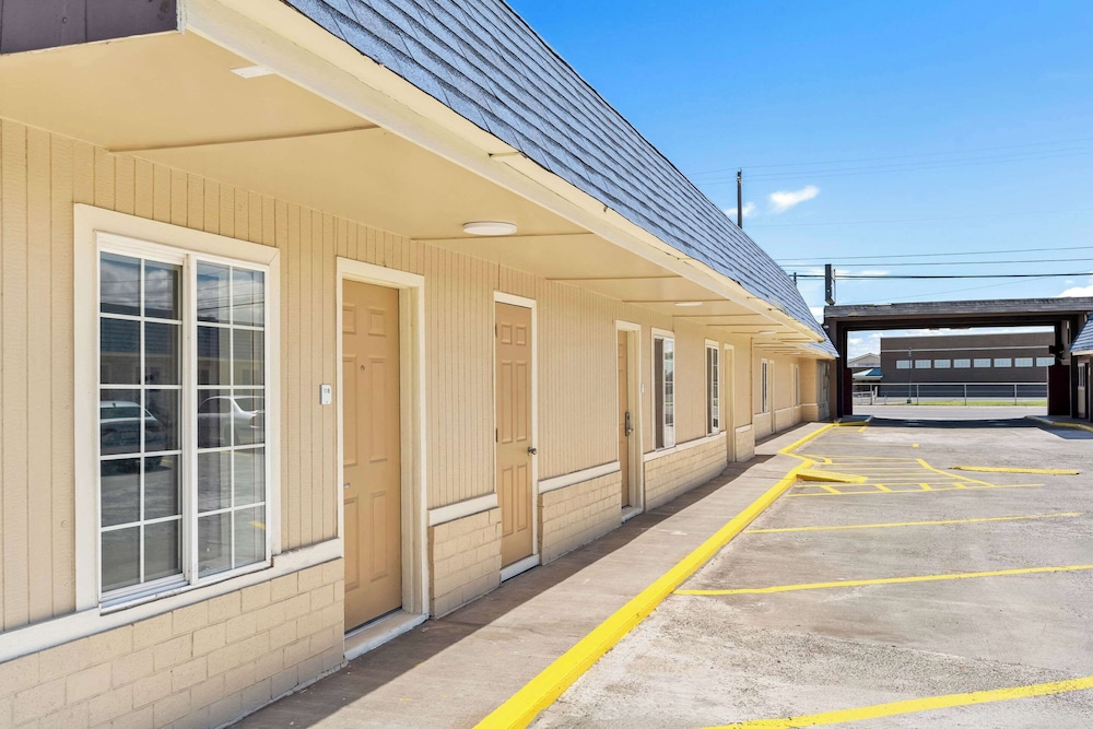 Rodeway Inn Hermiston Umatilla - photo 43