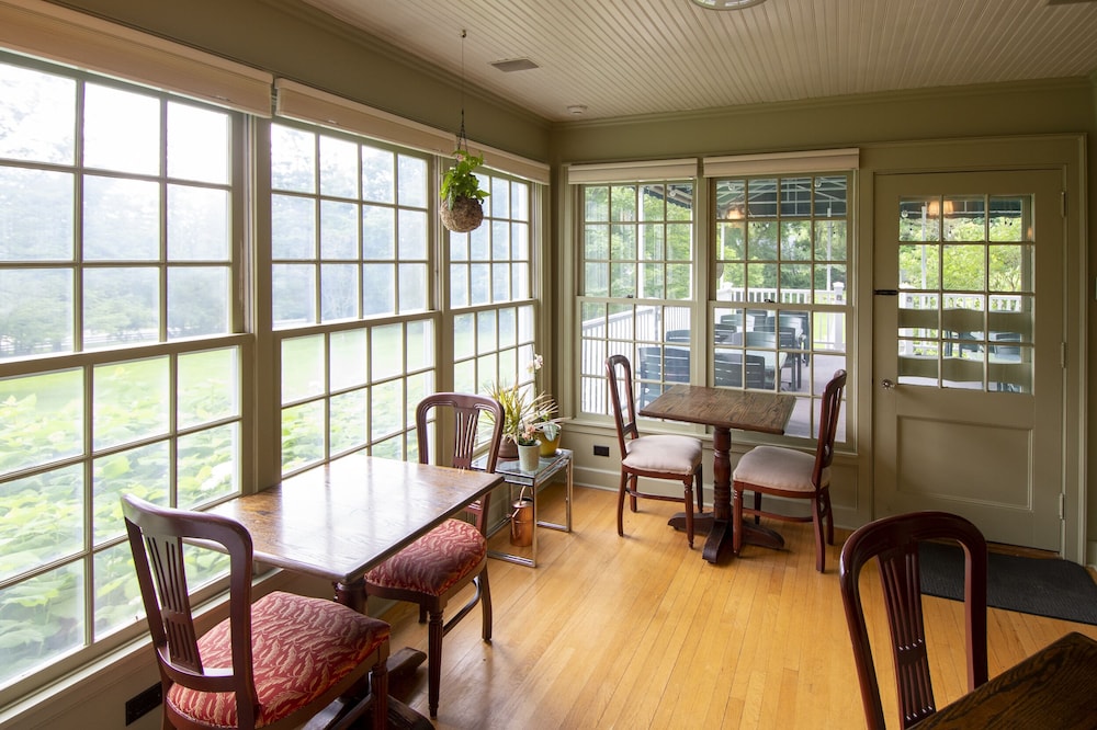 Swift House Inn - photo 138