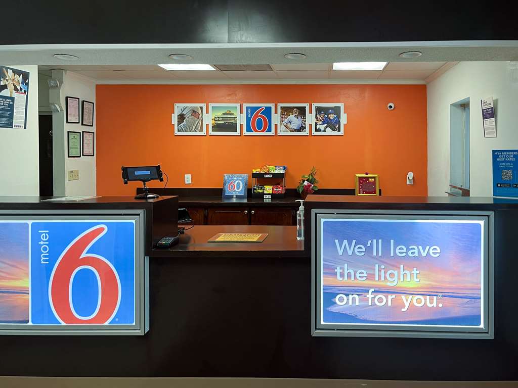 Motel 6 Bay Minette AL - photo 14