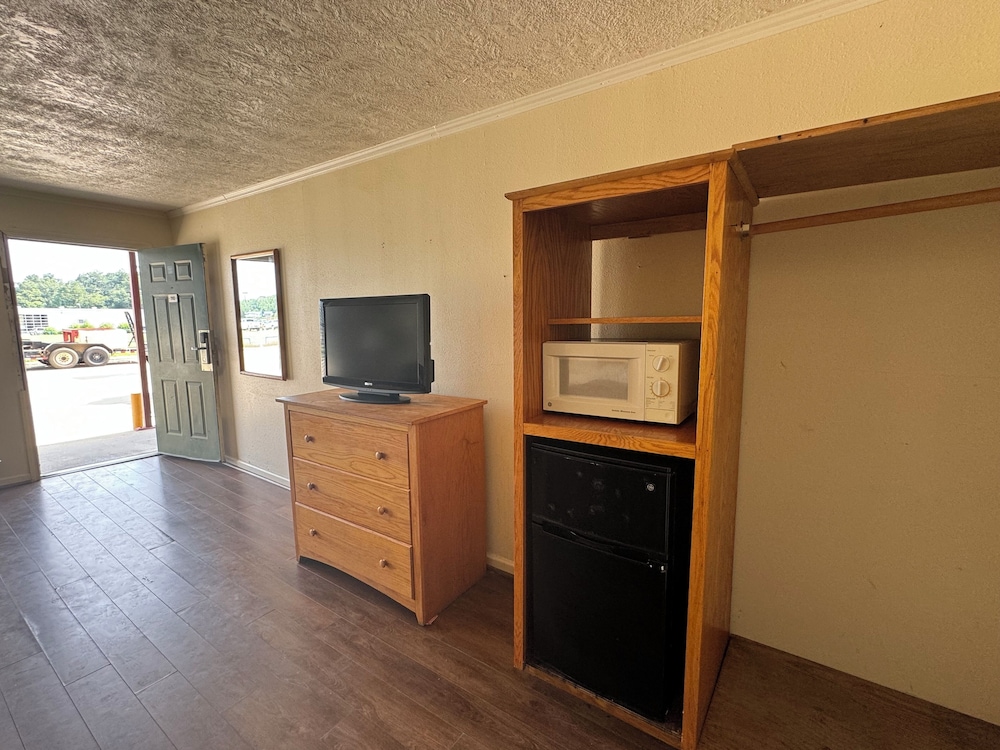 Country Inn - last minute hotel in Leesville