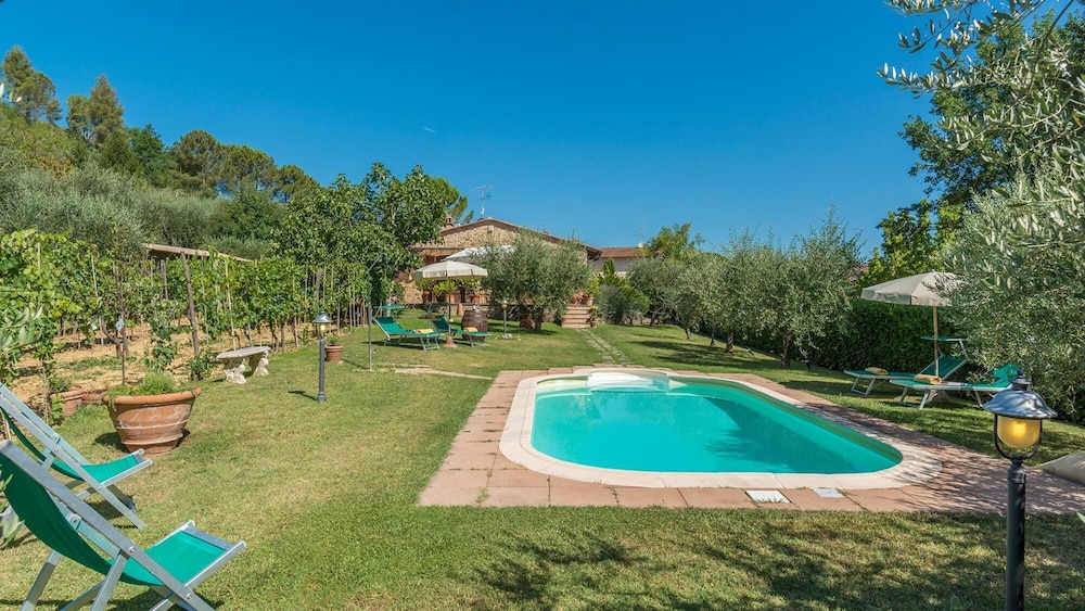 Villa Sorripa 6 Emma Villas — 4-Star Luxury Hotel in Montaione, Italy