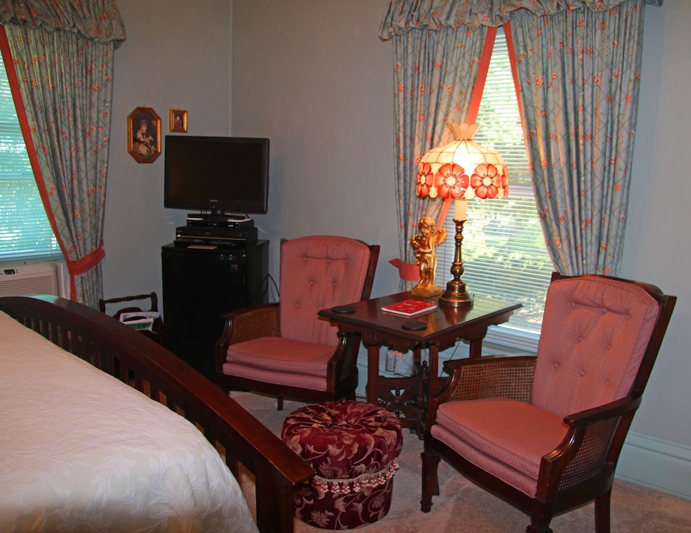 J. Paule's Fenn Inn - photo 52