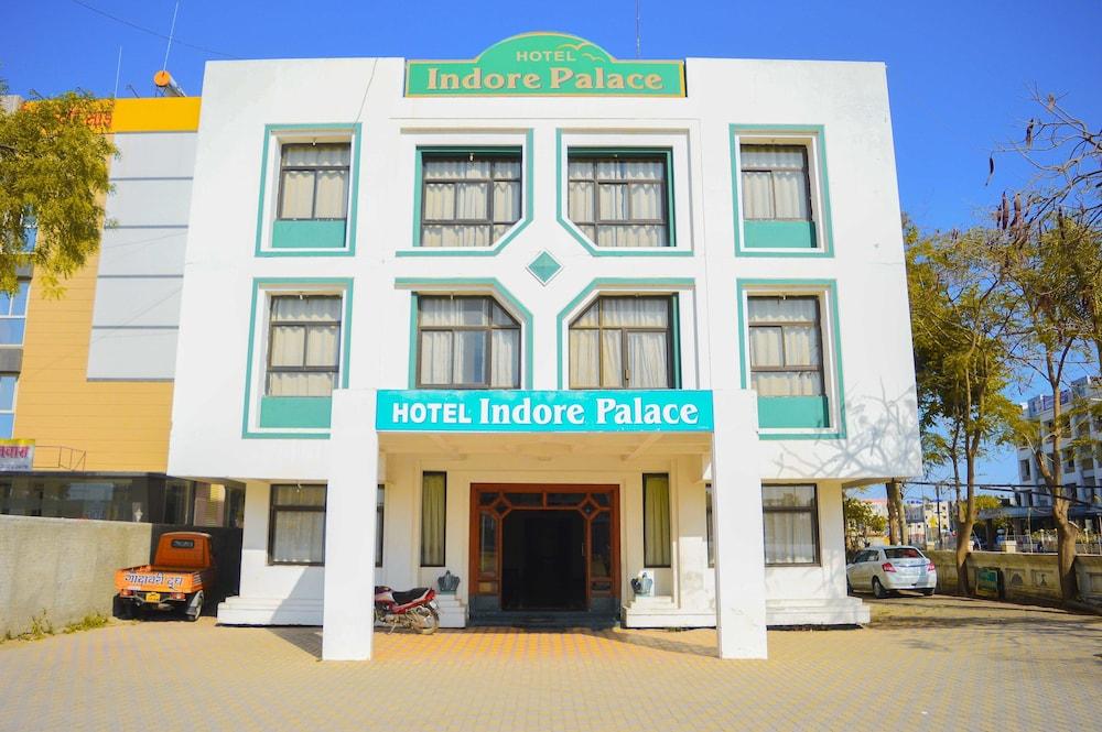 Hotel Indore Palace - last minute hotel in Shirdi