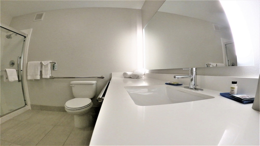 Holiday Inn Express & Suites Hood River by IHG - photo 11