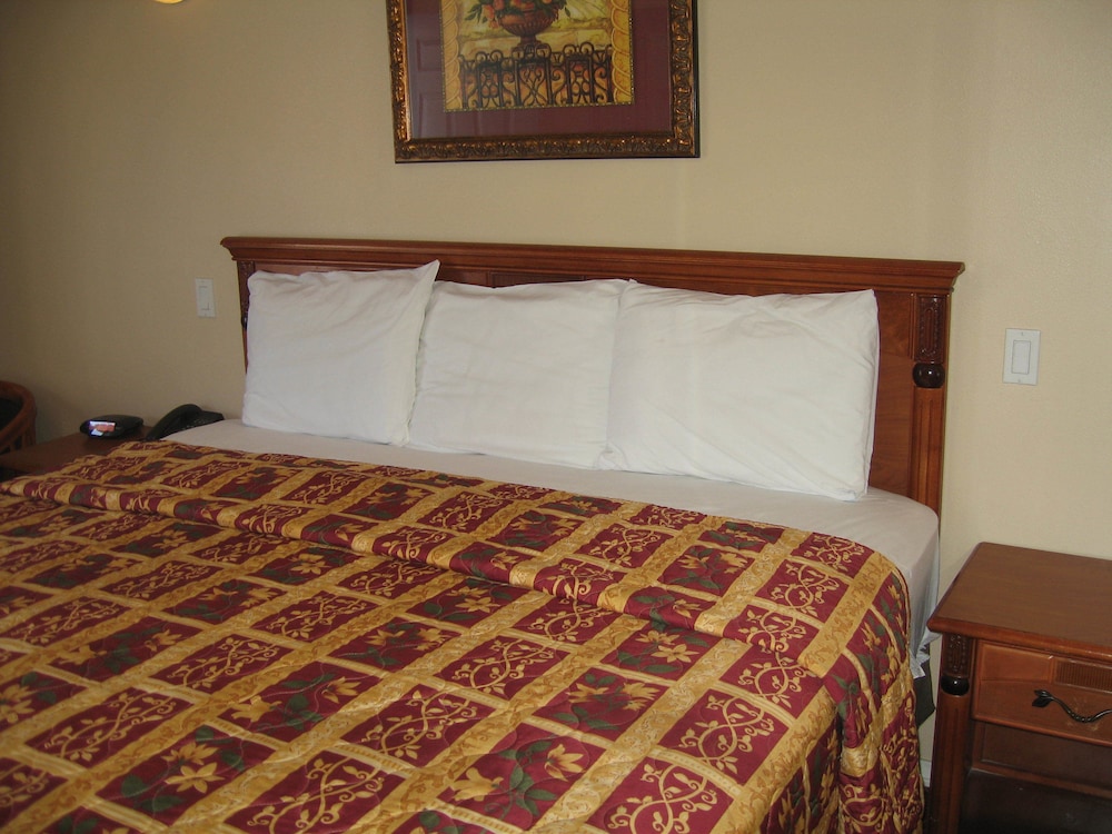 Flamingo Inn Long Beach - photo 24
