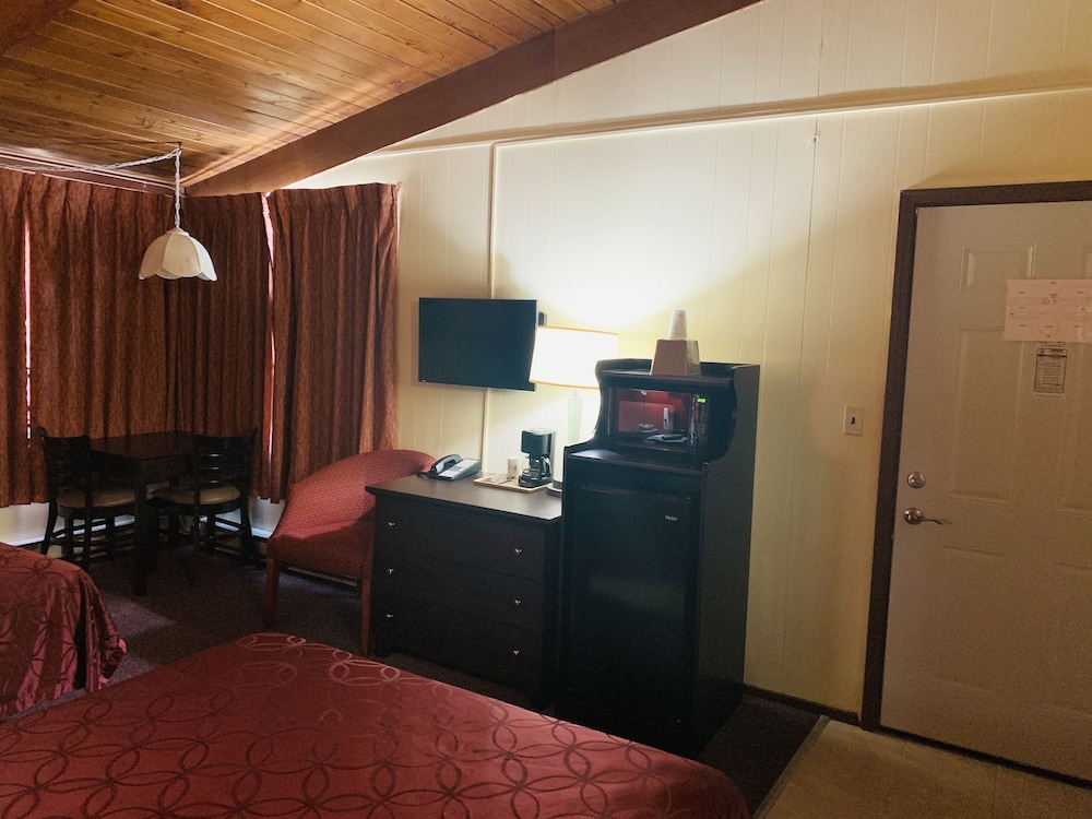 Crossroads Motel - photo 4