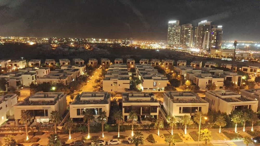 Primestay Carson Tower A in Damac Hills — 4-Star Luxury Hotel in Dubai, United Arab Emirates