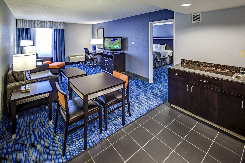Holiday Inn Cleveland Northeast Mentor by IHG - photo 3