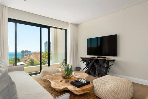 Oceanview Sanctuary — 4-Star Luxury Hotel in Cape Town, South Africa