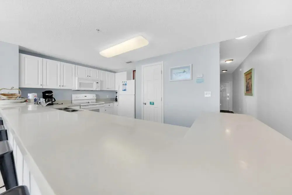 Majestic Beach Towers 1 1213 - photo 4