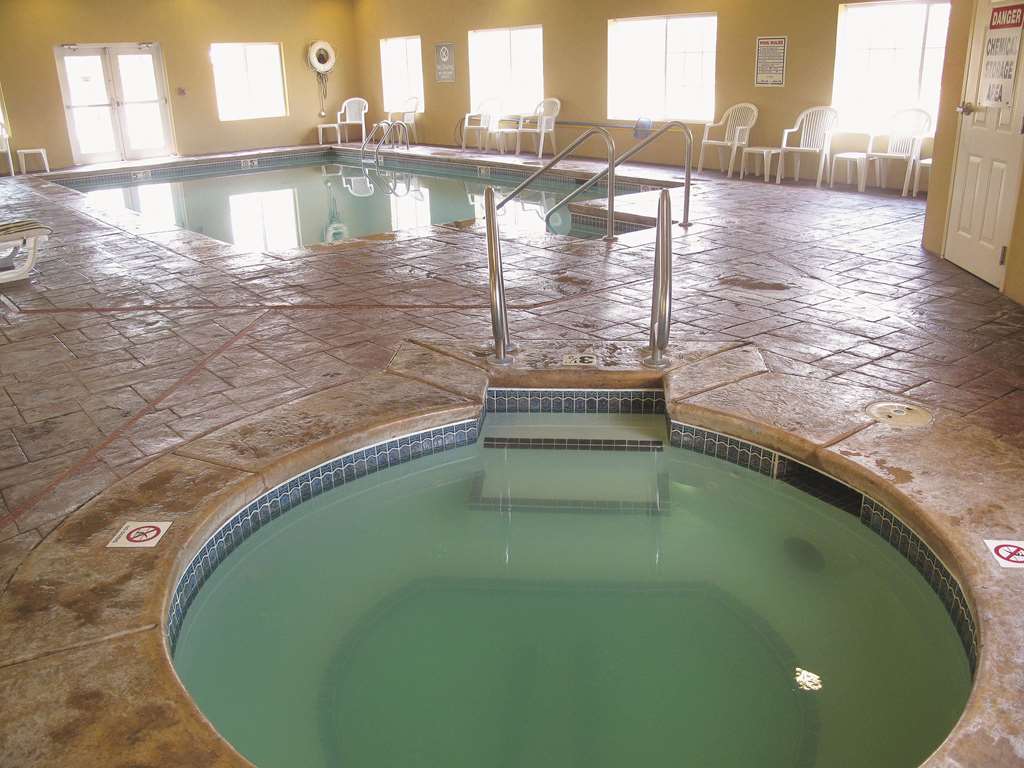 La Quinta Inn & Suites by Wyndham Lawton Fort Sill - photo 6