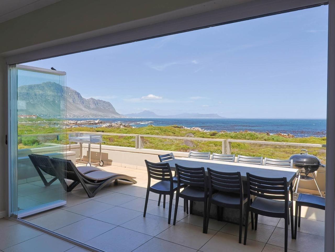 Penguin View - last minute hotel in Unknown City