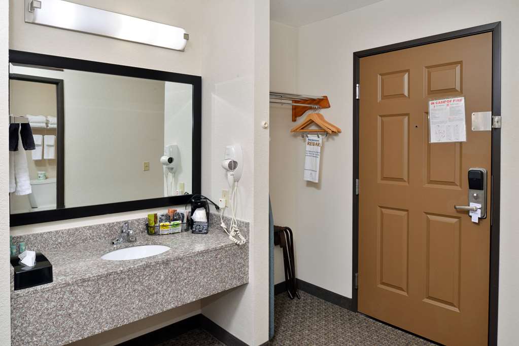Best Western Big Spring Lodge - photo 26