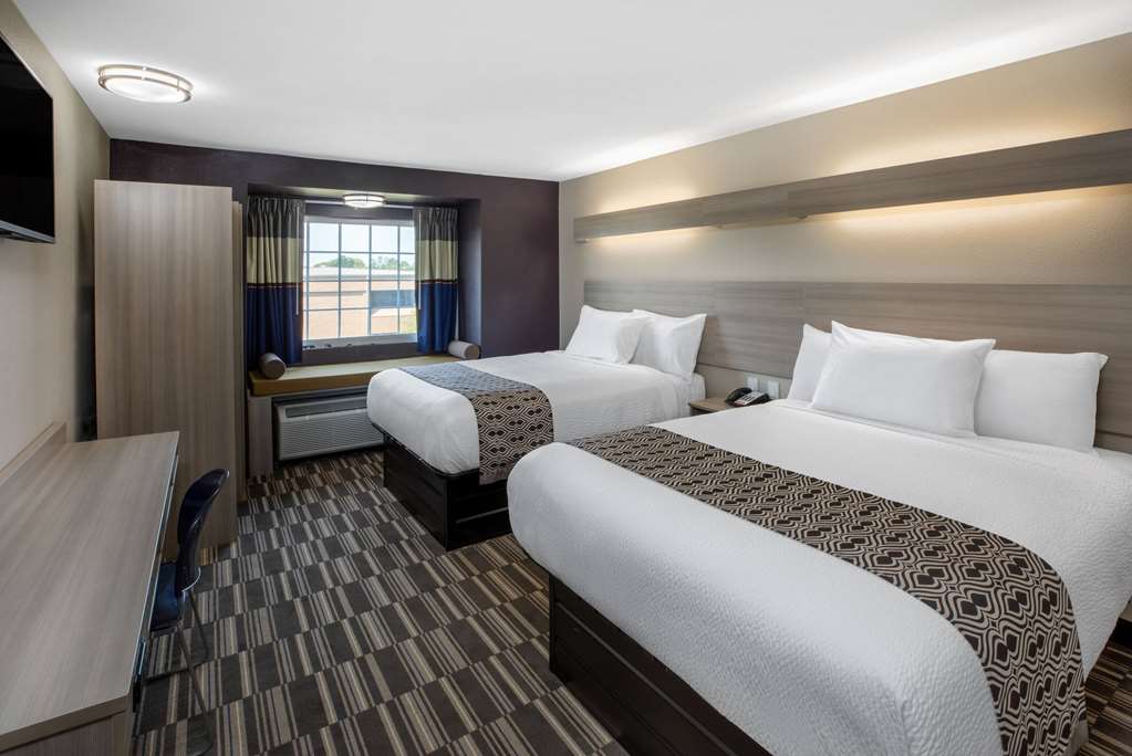 Microtel Inn & Suites by Wyndham Bossier City - photo 44