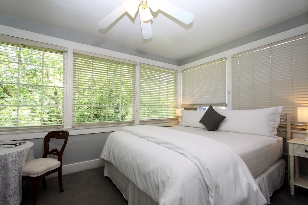 Napa Inn - photo 22