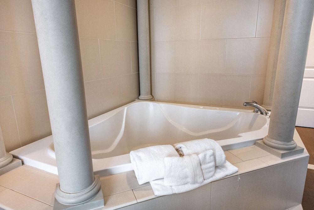 Homewood Suites by Hilton Oxnard Camarillo - photo 69