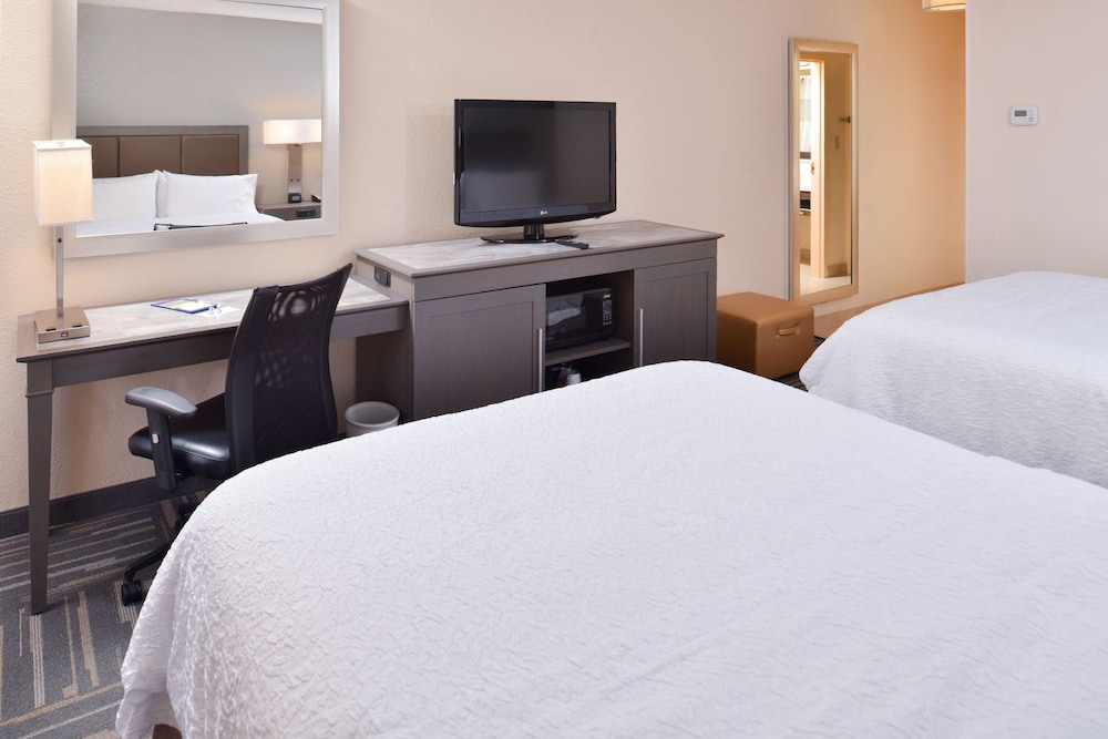Hampton Inn closest to Universal Orlando - photo 9