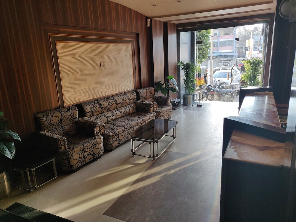 Hotel Rahul — hotel in Jabalpur