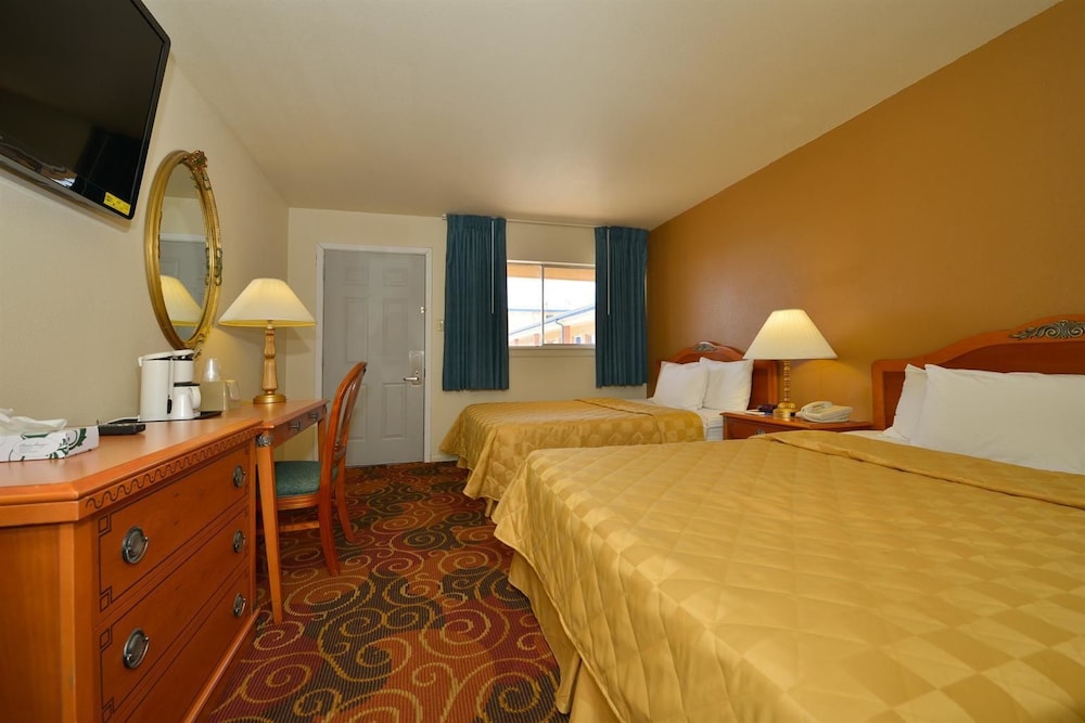 Americas Best Value Inn Santa Rosa NM - photo 3