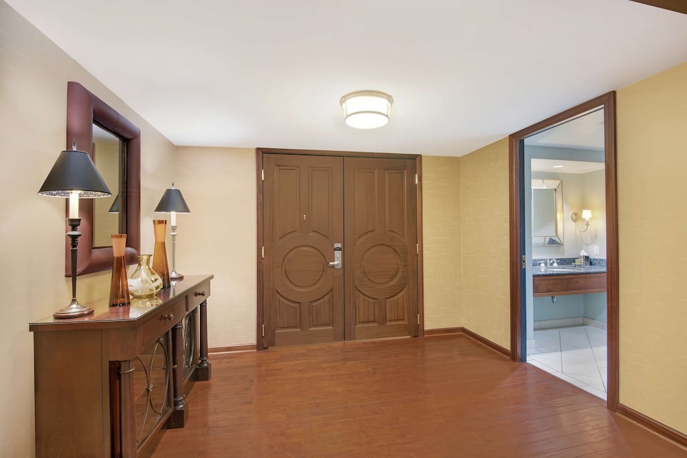 DoubleTree by Hilton Stamford - photo 12