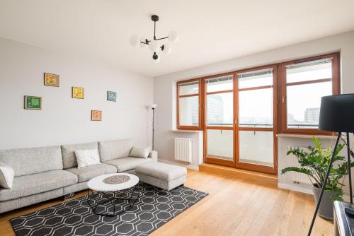 Metro Wilanowska Deluxe Apartment by BookingHost — 4-Star Luxury Hotel in Warsaw, Poland
