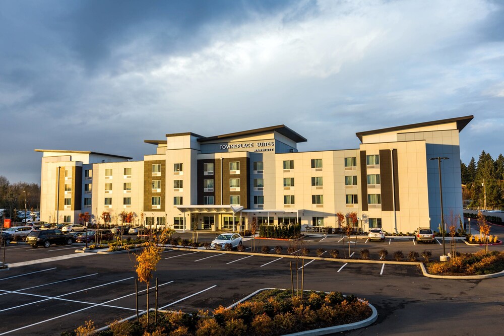 TownePlace Suites by Marriott Portland Beaverton - carbon neutral hotel in Beaverton