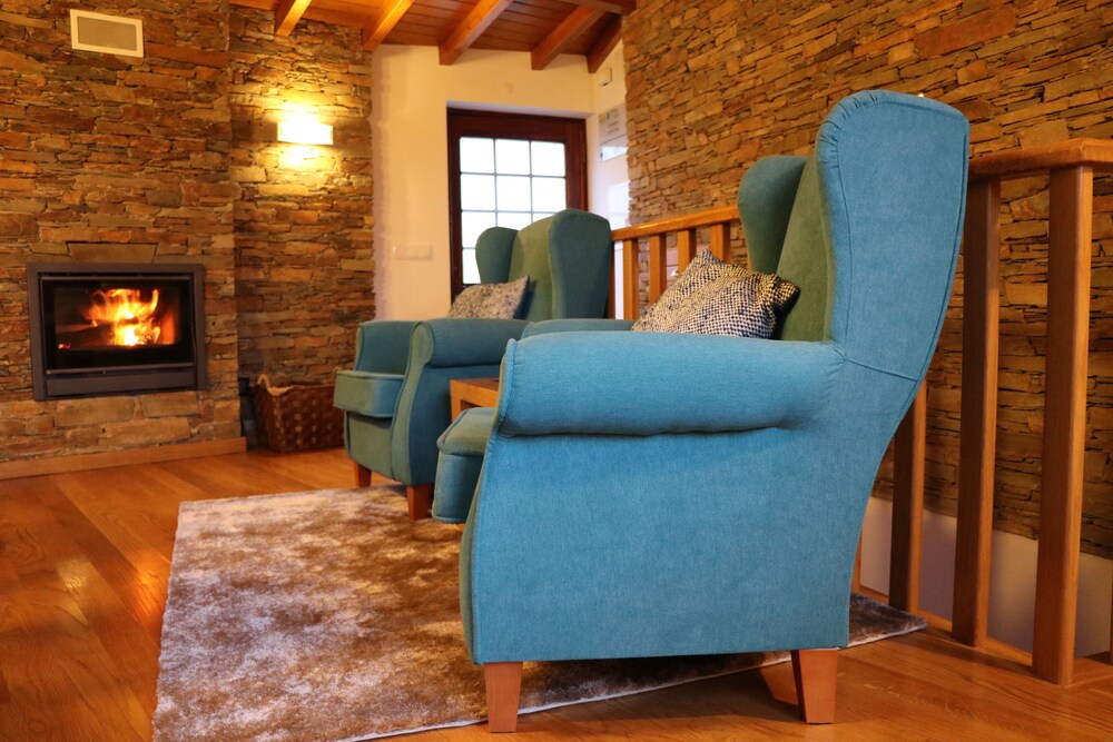 Casa da Eira de Cima — 4-Star Luxury Hotel in Oliveira Do Hospital, Portugal