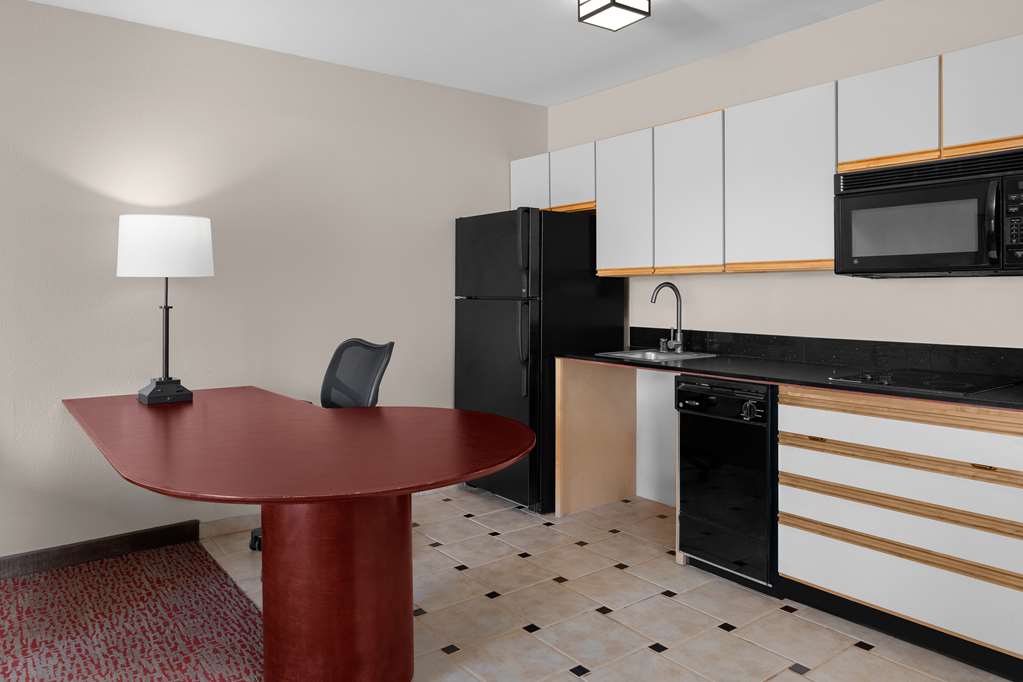 Larkspur Landing Extended Stay Suites Pleasanton - photo 12