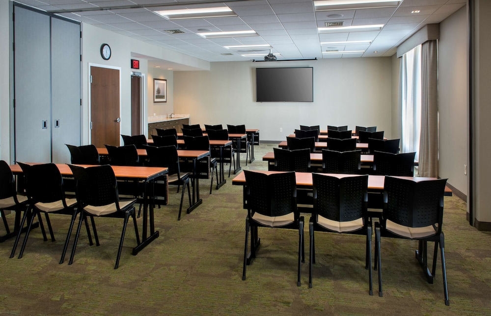 Hampton Inn by Hilton Middletown - photo 29