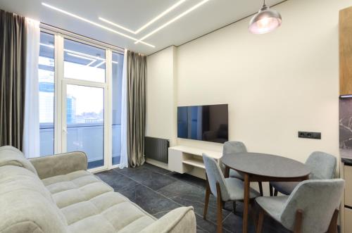 НА ВИДАЛЕННЯ 24 267 RC Manhattan City Beresteiskyi 11 Petrovdom Apartments — 4-Star Luxury Hotel in Kyiv, Ukraine