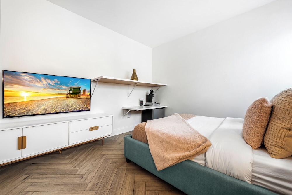 Luxuri Suites - photo 61