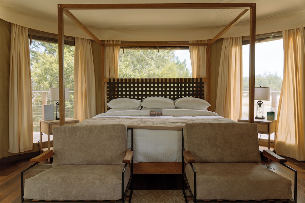 Outdoorsy Hill Country - photo 27