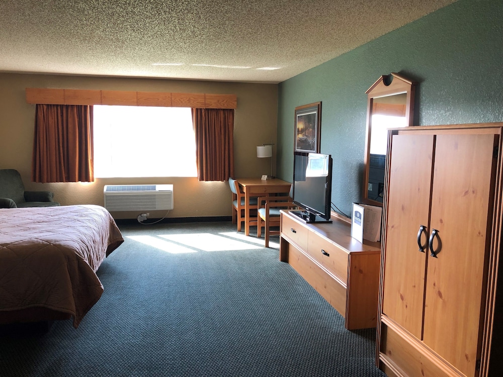 Boarders Inn & Suites by Cobblestone Hotels Fayette - photo 18