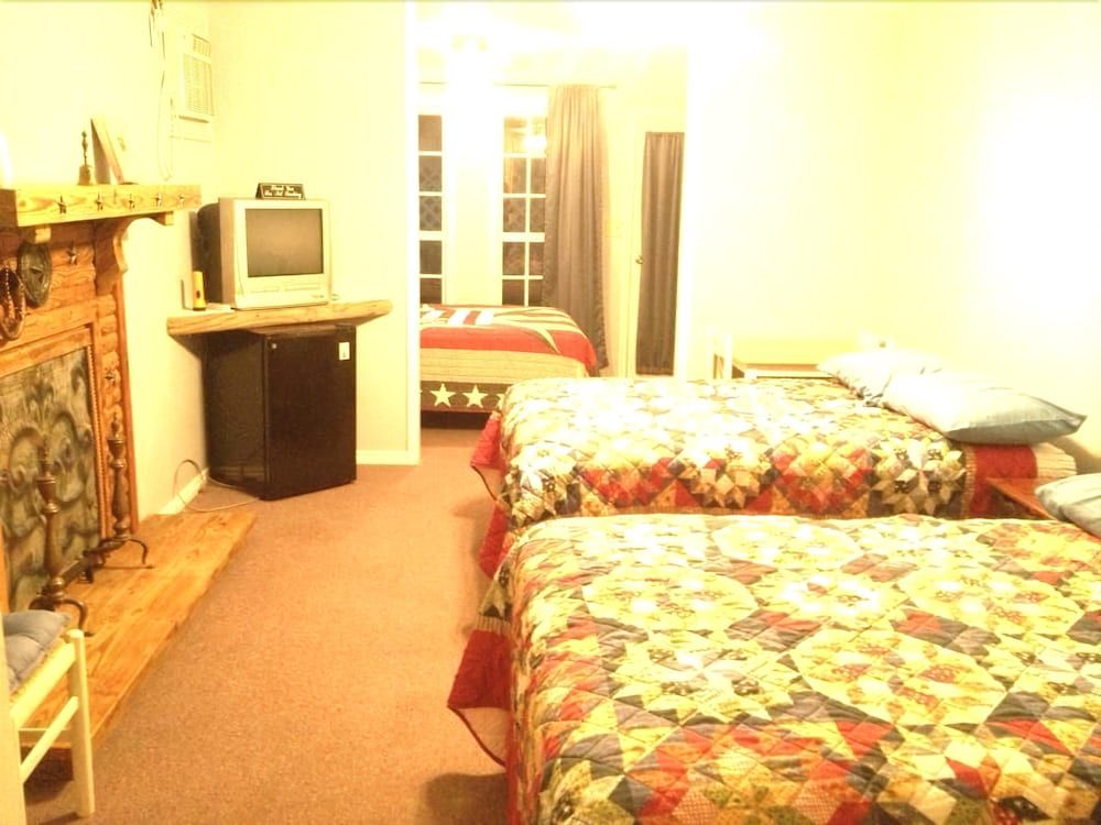 Bluebonnet Inn - photo 15