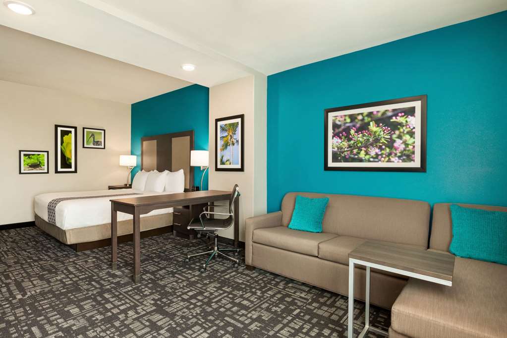 La Quinta by Wyndham Gainesville - photo 18