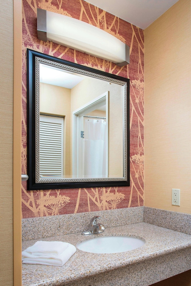 Courtyard by Marriott Peoria - photo 10