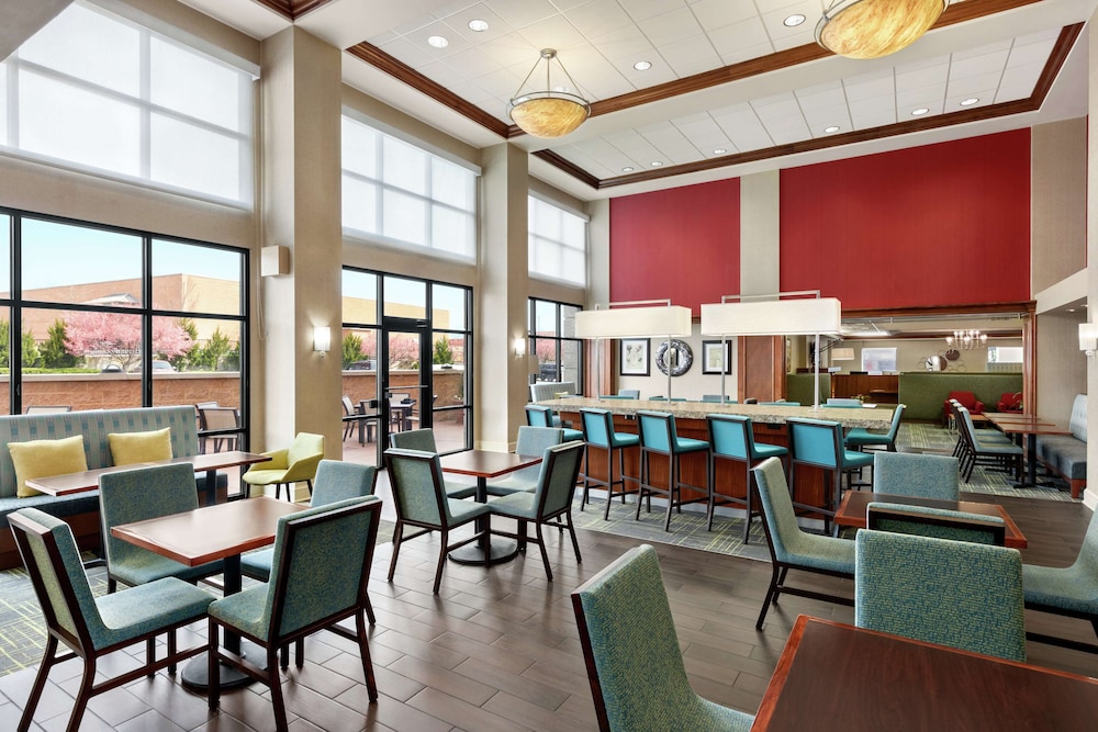 Hampton Inn & Suites Frederick Fort Detrick - photo 5