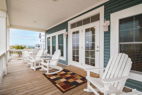 Pier Walker by Oak Island Accommodations - photo 9